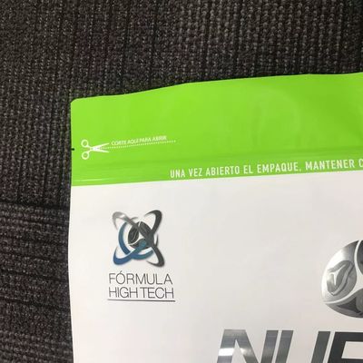 Große Gewichts-Gravüre, die Verpackentaschen des Hundefutter-20kg mit Diaknopfreißverschluß druckt